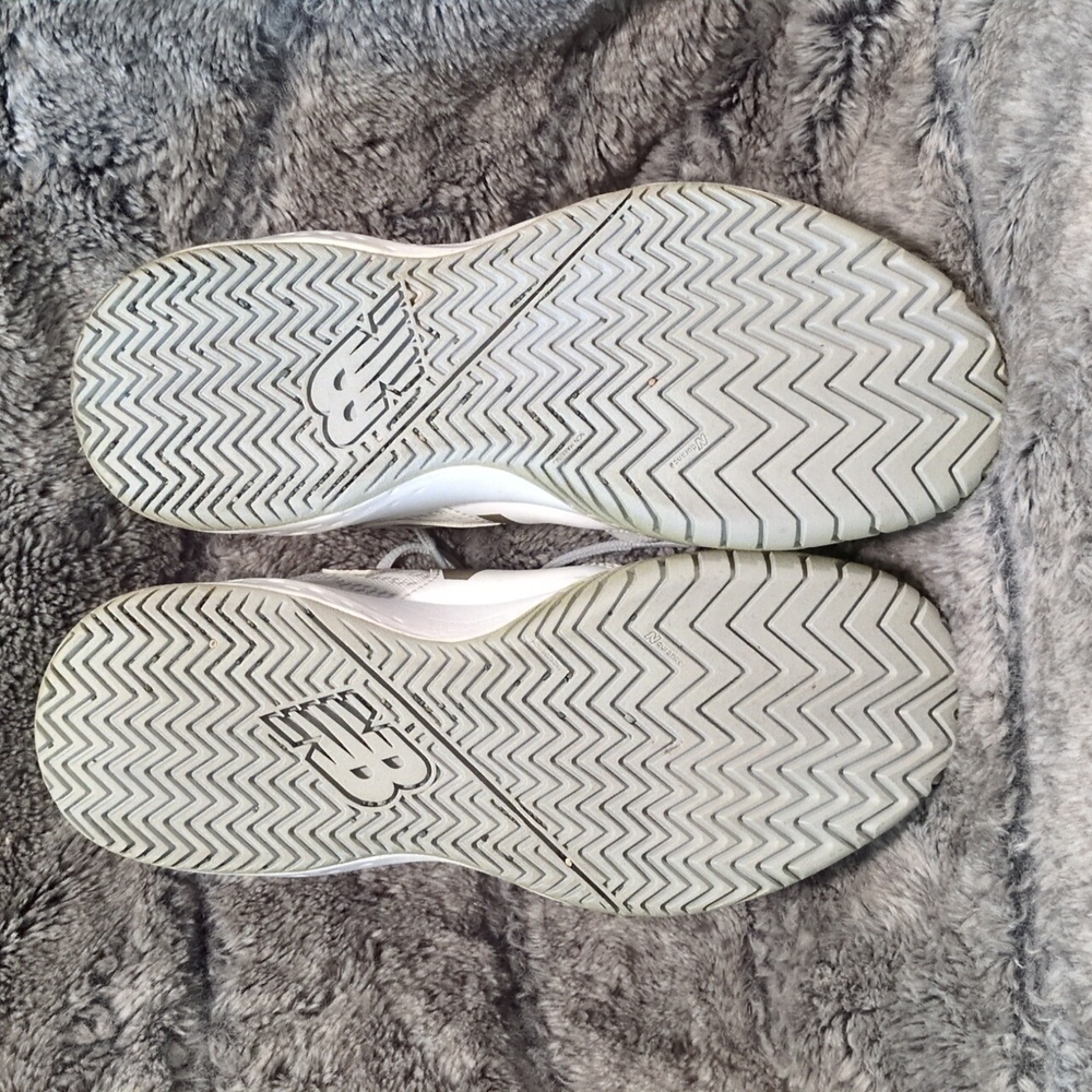 New Balance Women's 696 V3 Tennis Shoes​​​ - Picture 5 of 6